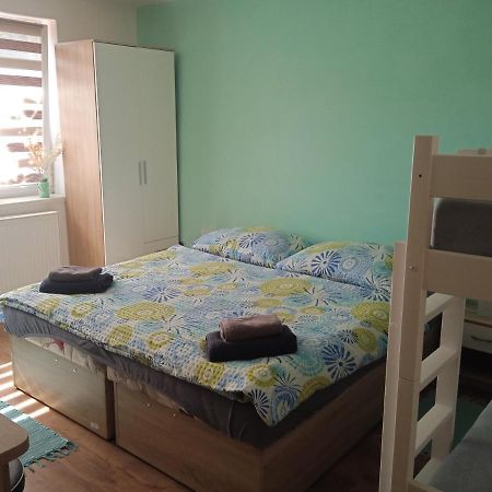 Apartman Laumar 3 Bzenec Extérieur photo